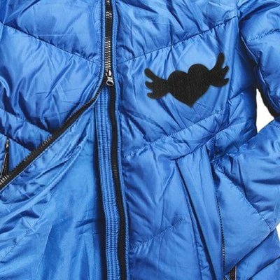 situation — PatchPop™ Dekorative Stoflapper – 1+1 GRATIS | Skjul huller i jeans, jakker og børnetøj