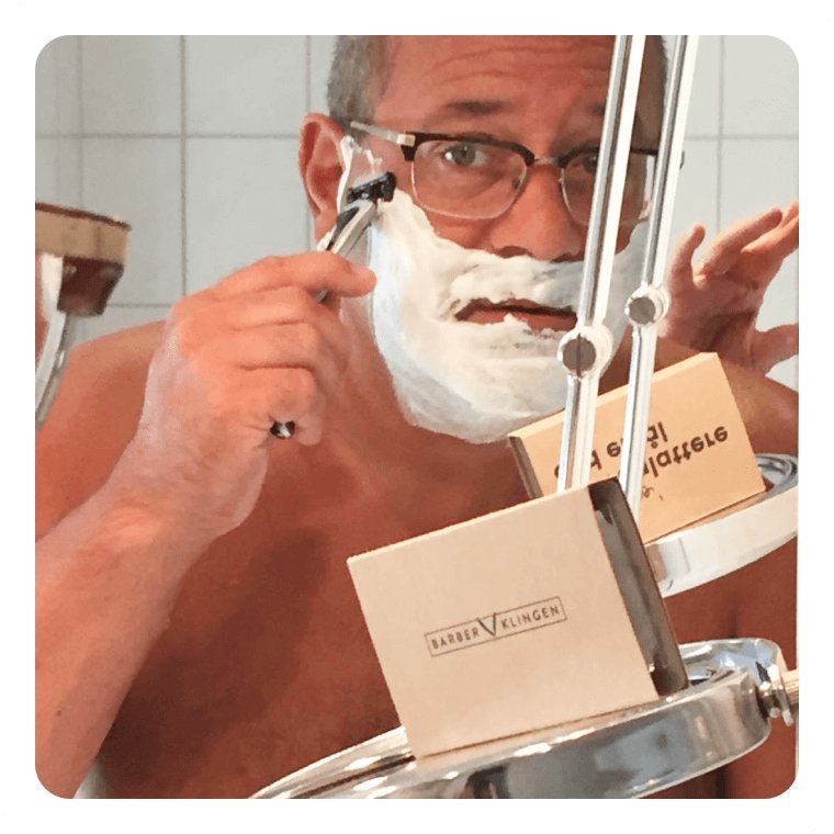 situation — Barberskraber med Knivskarpe Barberblade – Intet Abonnement, Ingen Binding
