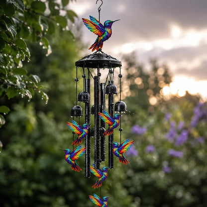 situation — Vindspil med regnbuefigurer – sort aluminium, op til 91 cm