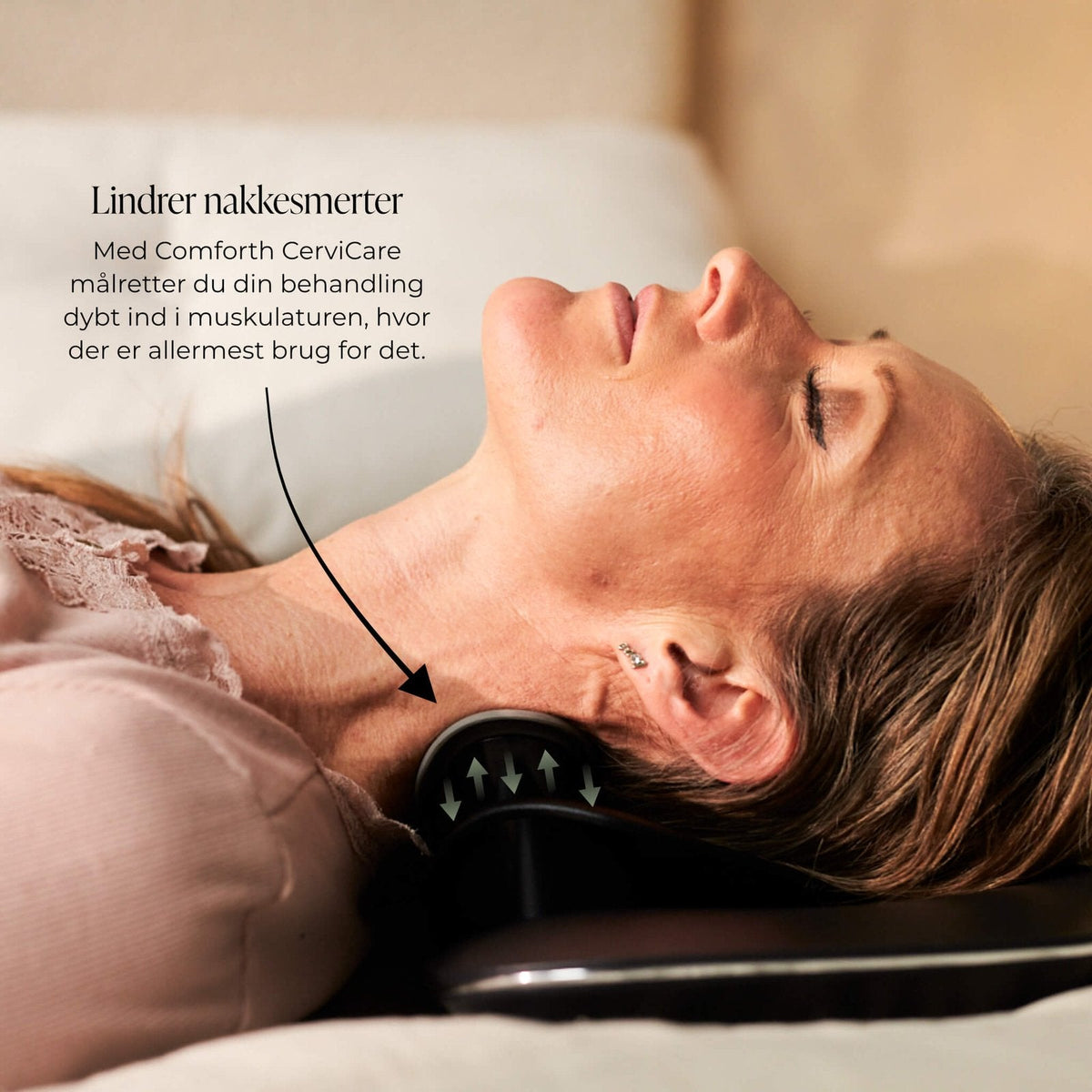 situation — NakkeRelax™ Nakkestrækker med Varme & EMS