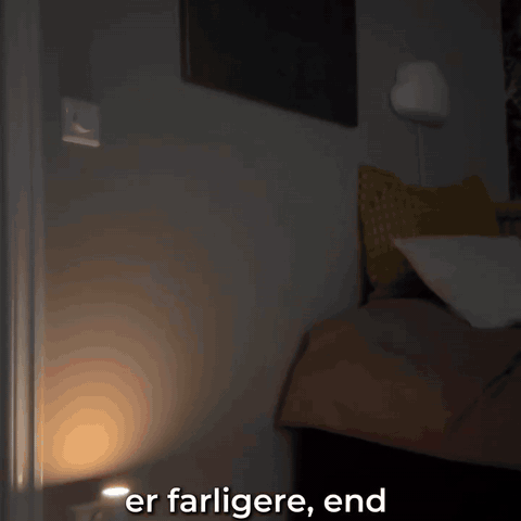 skumring-automatisk-led-natlampe-med-skumringssens-501-gifsec