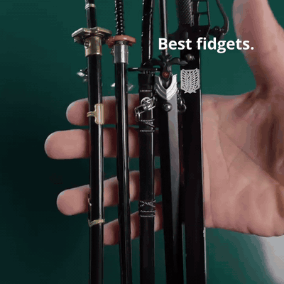 gif — Mini-katana sæt – 5 sværd i støbt metal med skede og nøglering