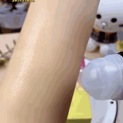 gif — GlatRoll™ – Beroligende roll-on olie efter hårfjerning