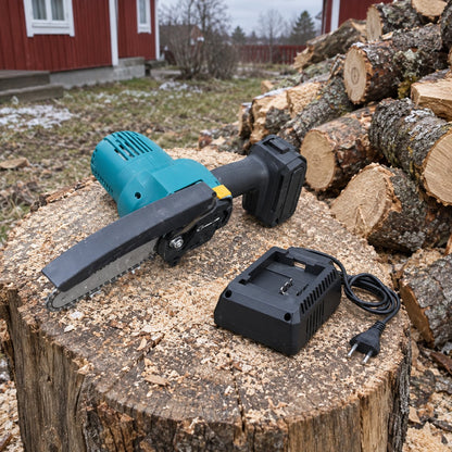 situation — Ledningsfri mini-motorsav 10 cm – til én hånd, med batteri og oplader