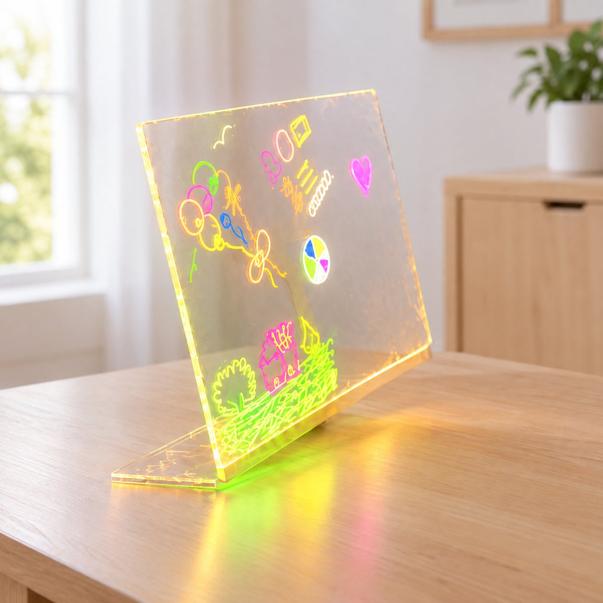 situation — LysTavle™ – Lysende LED-tegnetavle i akryl til børn (30 × 20 cm)