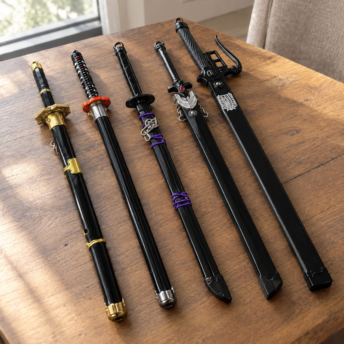 mini-katana-s-t-5-sv-rd-i-st-bt-metal-med-skede-og-1430-section1