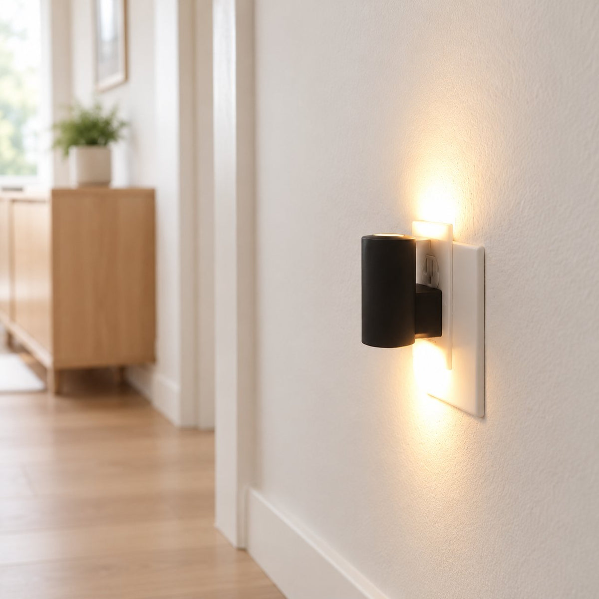 situation — Aftenlys™ – LED-væglampe til stikkontakten, der tænder af sig selv i mørke